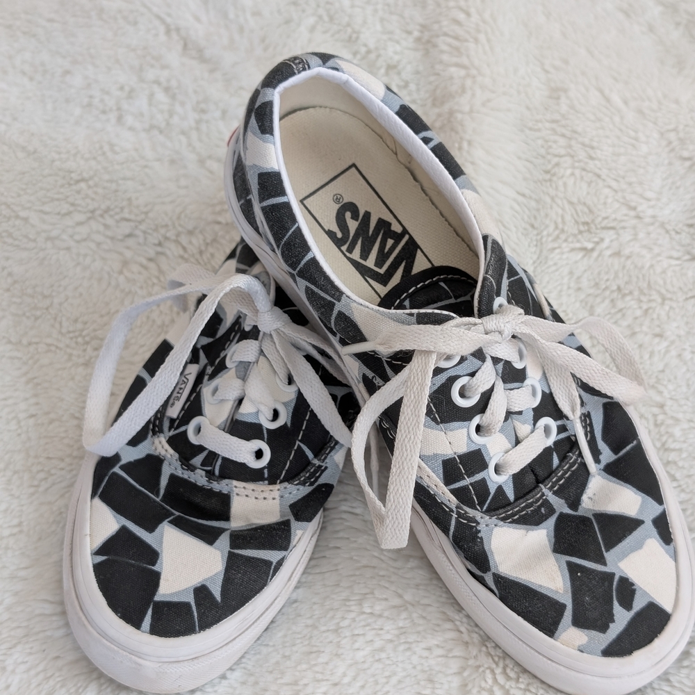 Great Condition: Vans Era Mosaic Women 5 (Men’s 3.5)